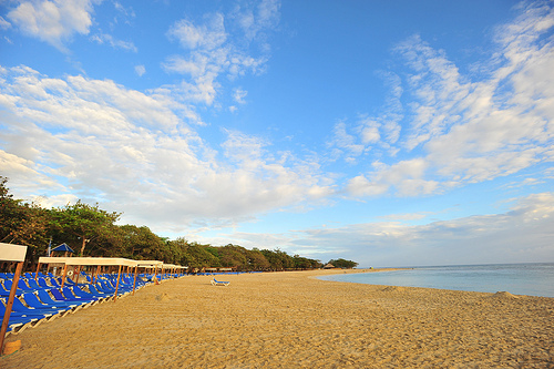 Kh&aacute;m ph&aacute; b&atilde;i biển V&agrave;ng ở T&acirc;y Ban Nha